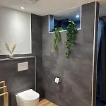 100Qm Apartment Mit Regendusche & Top-Lage * Mucheln