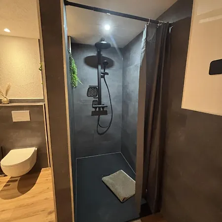 100qm Mit Regendusche & Top-lage Lägenhet