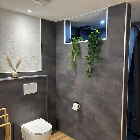 100qm Mit Regendusche & Top-lage * Mucheln